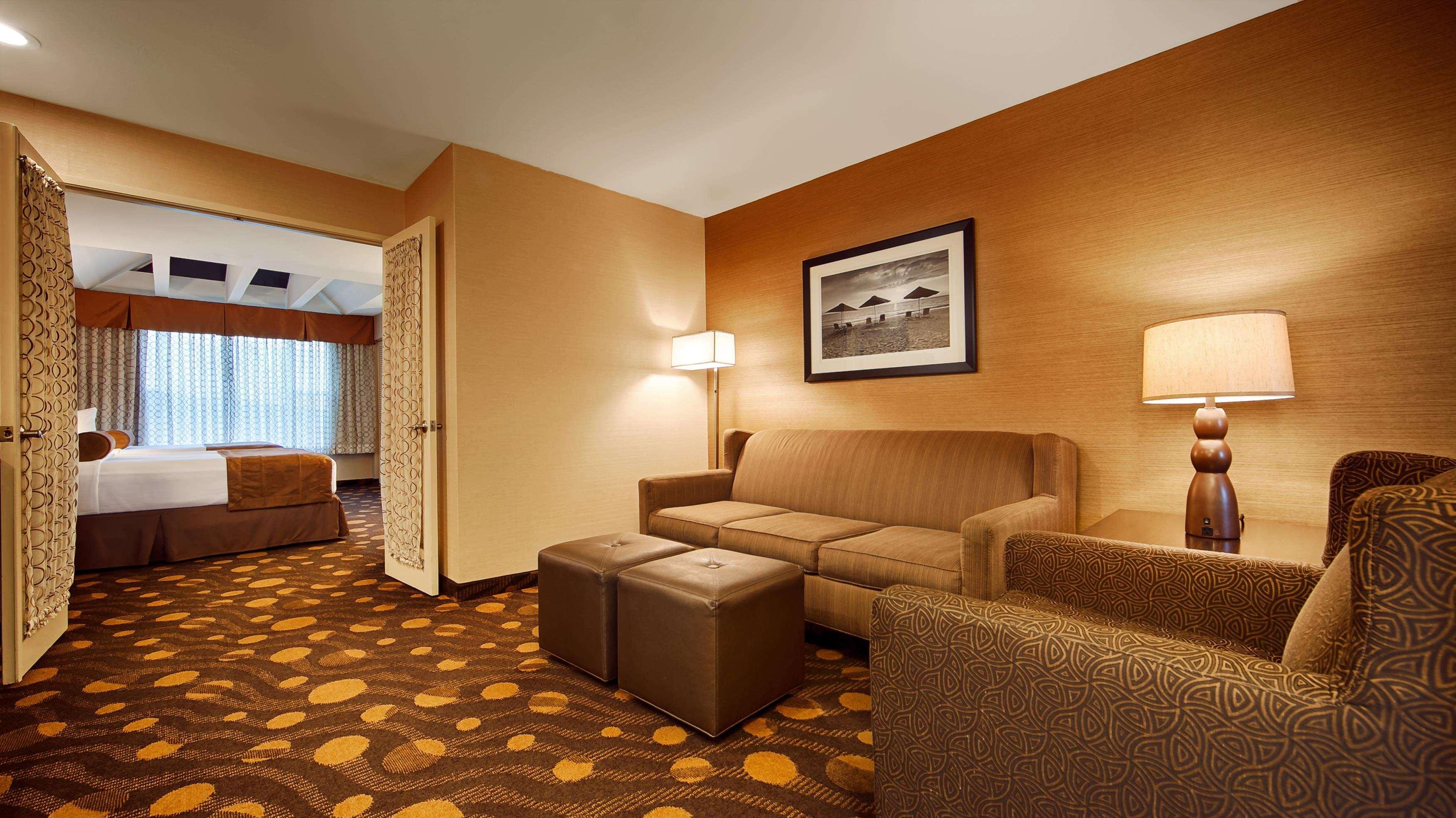 Best Western Plus Suites Hotel Coronado Island Extérieur photo