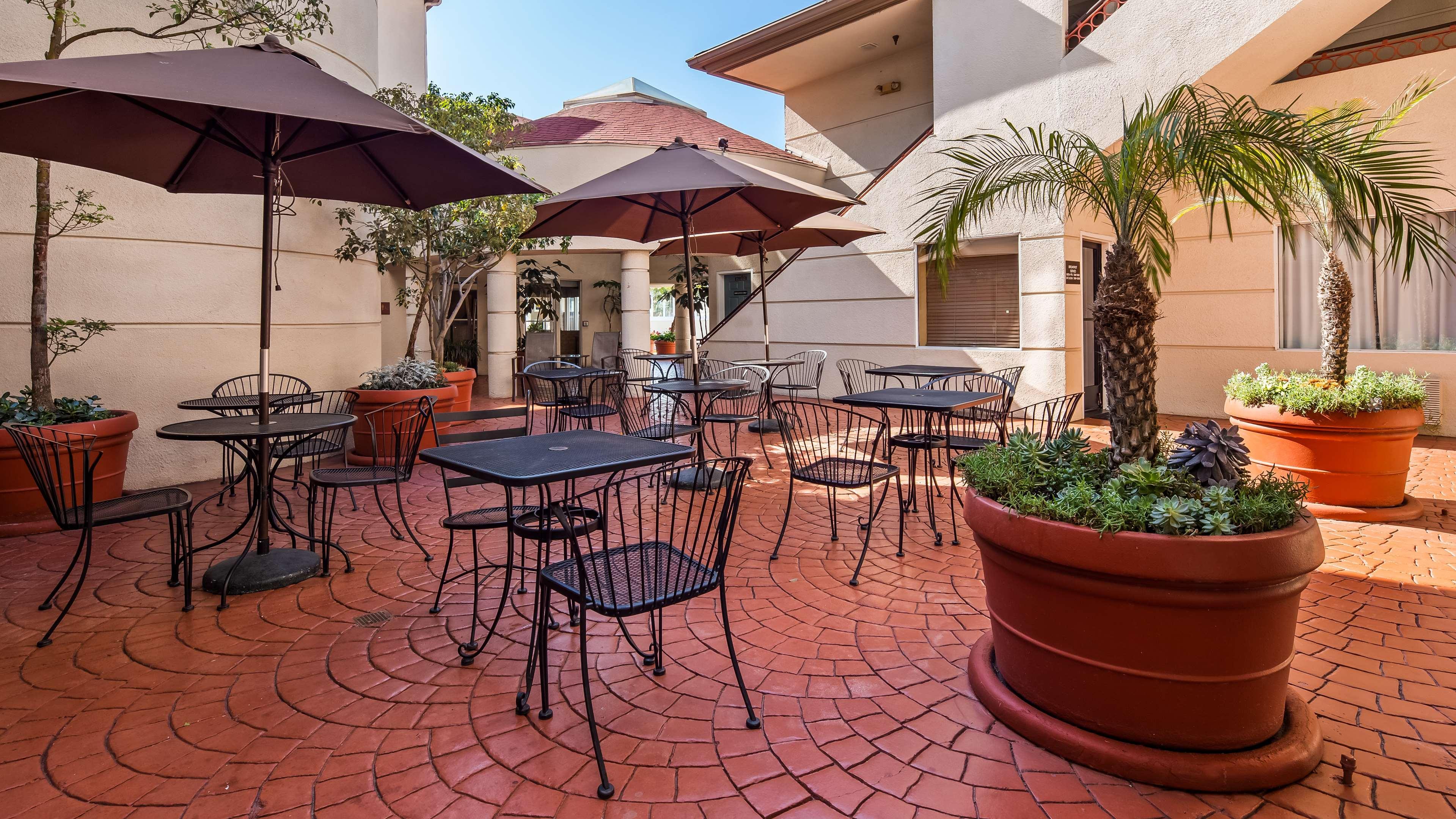 Best Western Plus Suites Hotel Coronado Island Extérieur photo