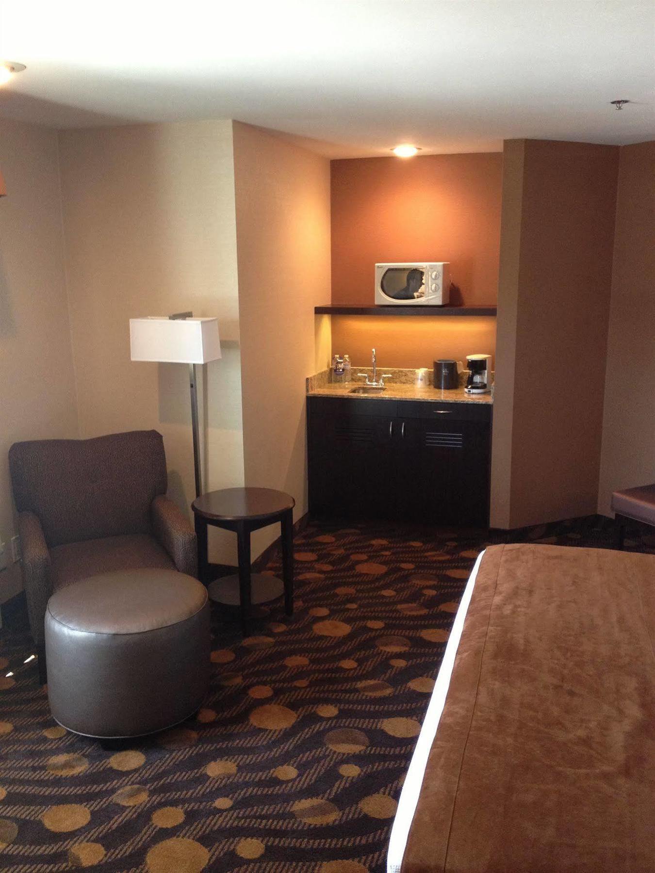 Best Western Plus Suites Hotel Coronado Island Extérieur photo